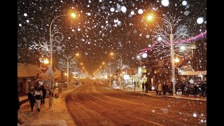 Gatlinburg, TN Christmas Lights Drive/Walk ThruCHRISTMAS EVE SNOWFALL!