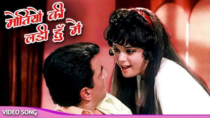 Mast bom-bosh ayol külotlarini yechdi Mast bom-bosh ayol külotlarini yechdi