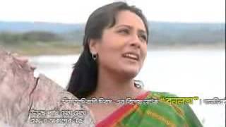 Video thumbnail of "Opi Karim sings a Chakma Song   utton pege mege mege"