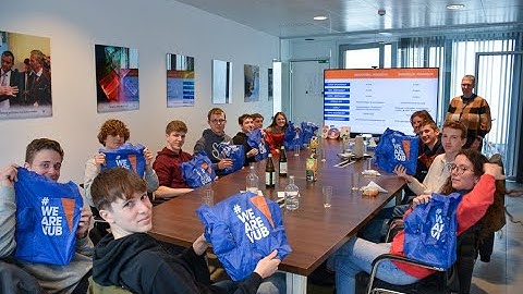 Don Bosco Halle visit VUB Photonics Campus 2023