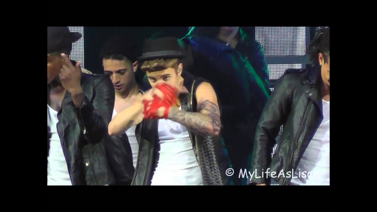 Justin Bieber - Out Of Town Girl - Barclays Center Brooklyn 8/2/2013 HD