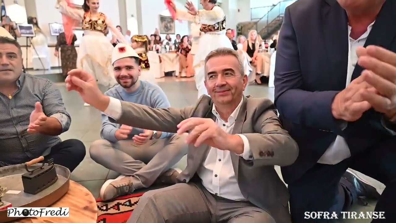 BUJAR CICI-LIRI SHITIT- SOFRA TIRANSE NE ATHINE 81 VJETORI I CLIRIMIT TE TIRANES