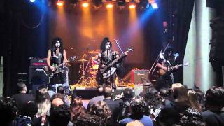Kiss Fever Band - Cold Gin en directo en la Sala Heineken (05-02-2011) [HD]