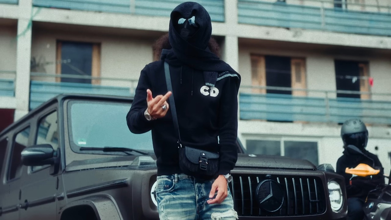 Watch Lagui - CIRO (Clip Officiel) on YouTube Watch Lagui - CIRO (Clip Officiel) on YouTube