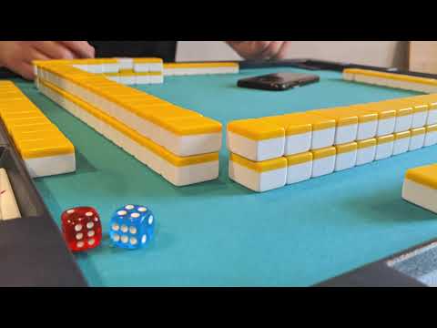 Wideo: Jak Nauczyć Się Grać W Mahjonga