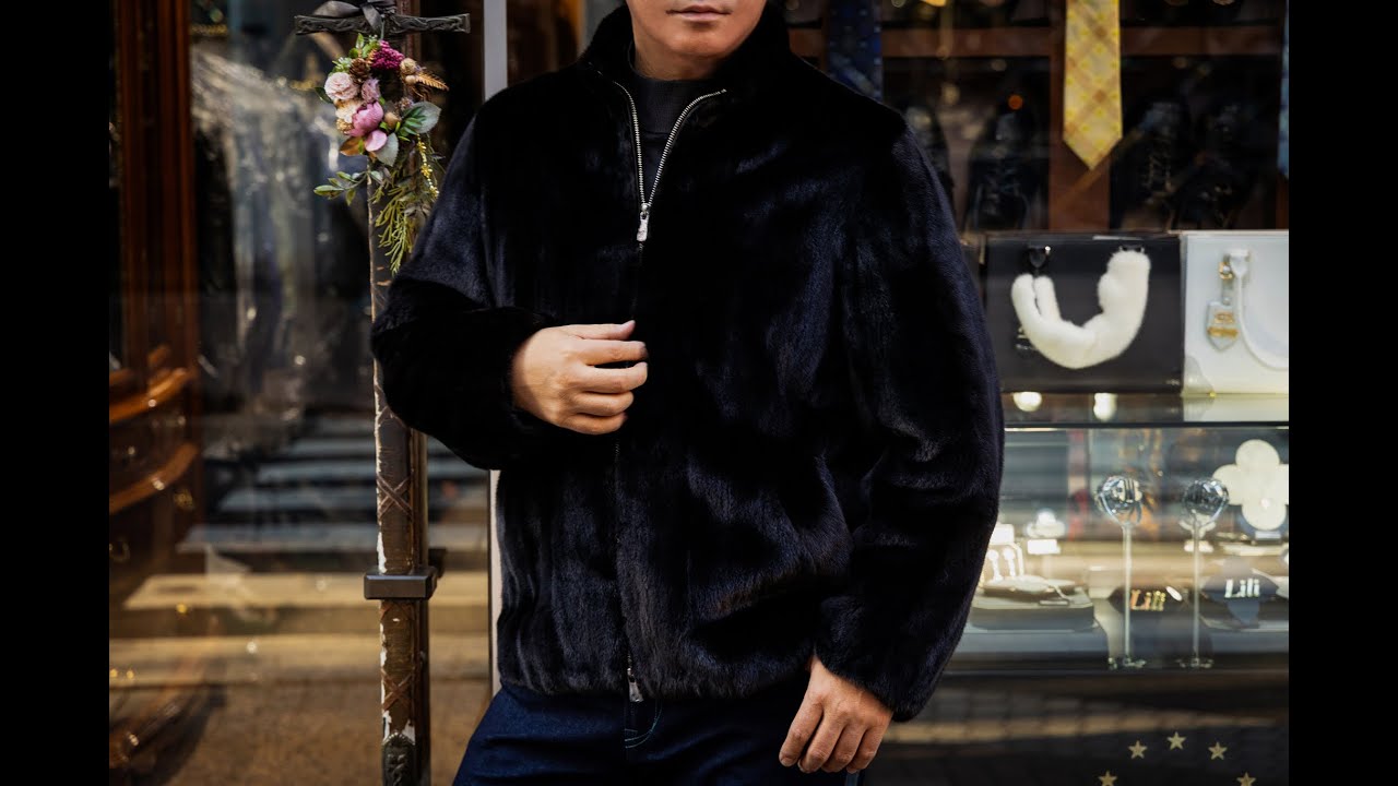 BLACKGLAMA（ブラックグラマ）スタンドブルゾン』世界でもごく限られた