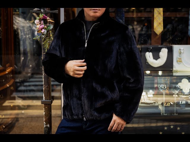 BLACKGLAMA（ブラックグラマ）スタンドブルゾン』世界でもごく限られた