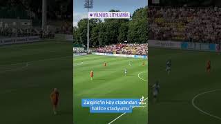 Zalgirisin Köy Stadından Hallice Stadyumu Ve Vilniusa Gelen Galatasaray Taraftarı