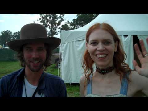 Gillian Welch And Willie Watson Say Hello To Bonna...