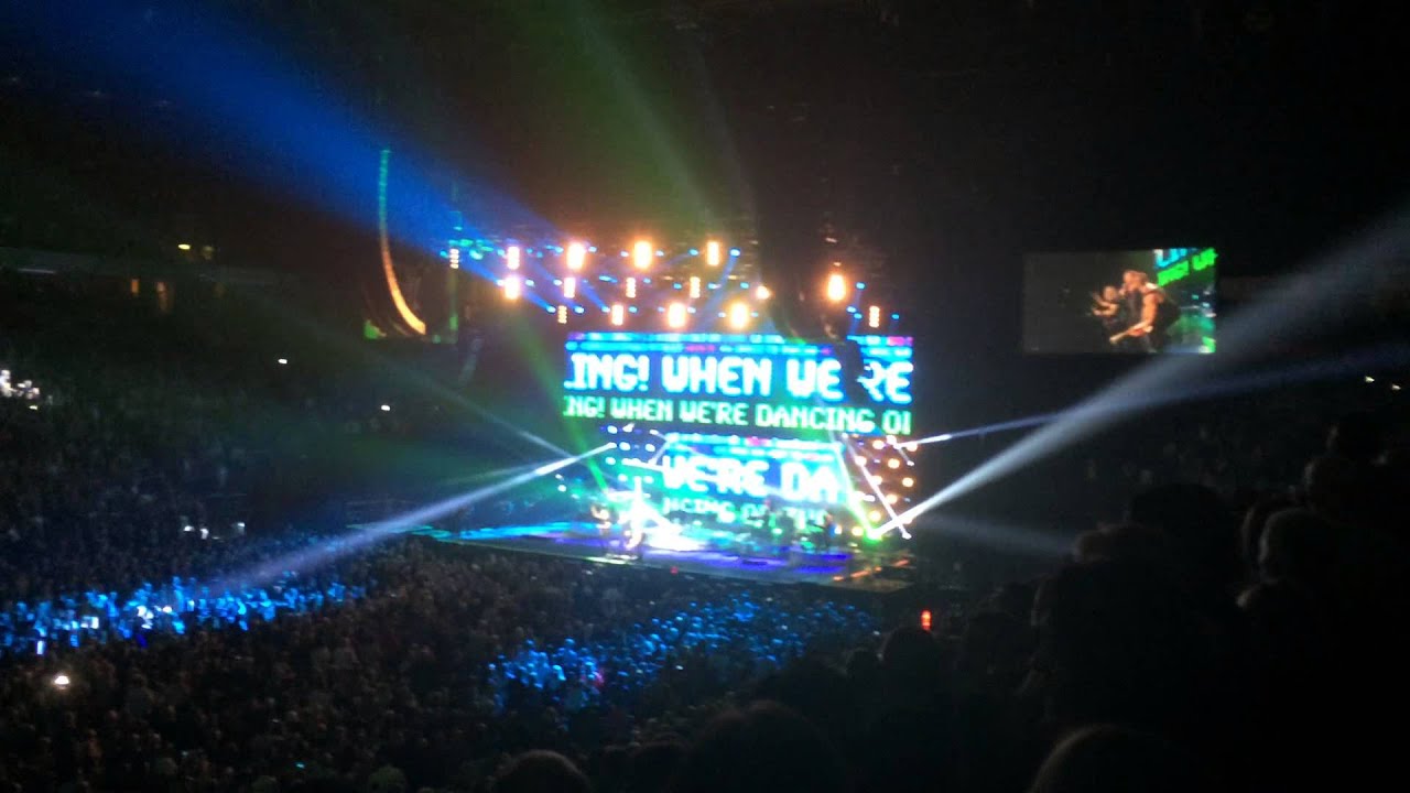 Lionel Richie Dancing on the Ceiling Live Manchester UK