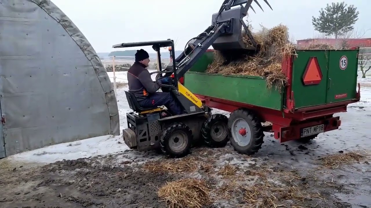 Testy ładowarki TUR Poland - obornik stajenny