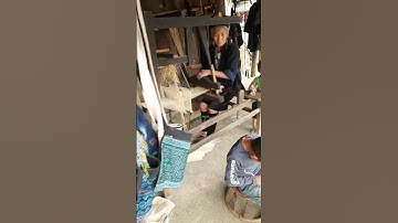 Dệt thổ cẩm của dân tộc ở Sapa #shorts #sapa #fansipan #catcat #laocai #godlikechannel