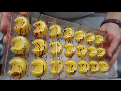 Making Chocolate Bonbon - Polycarbonates Molds