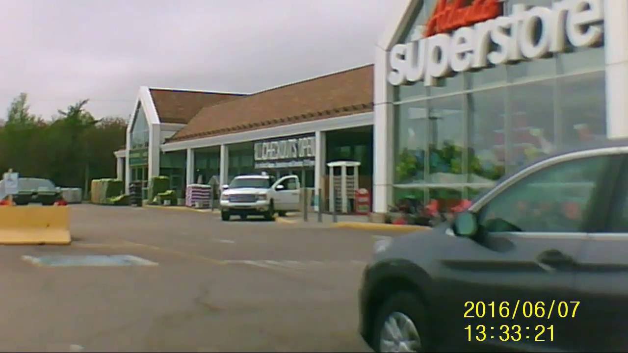 Dashcam Close Call Superstore, Port Hawkesbury NS YouTube