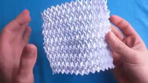 32 by 32 Grid Iso Area Waterbomb Base Tessellation Demo