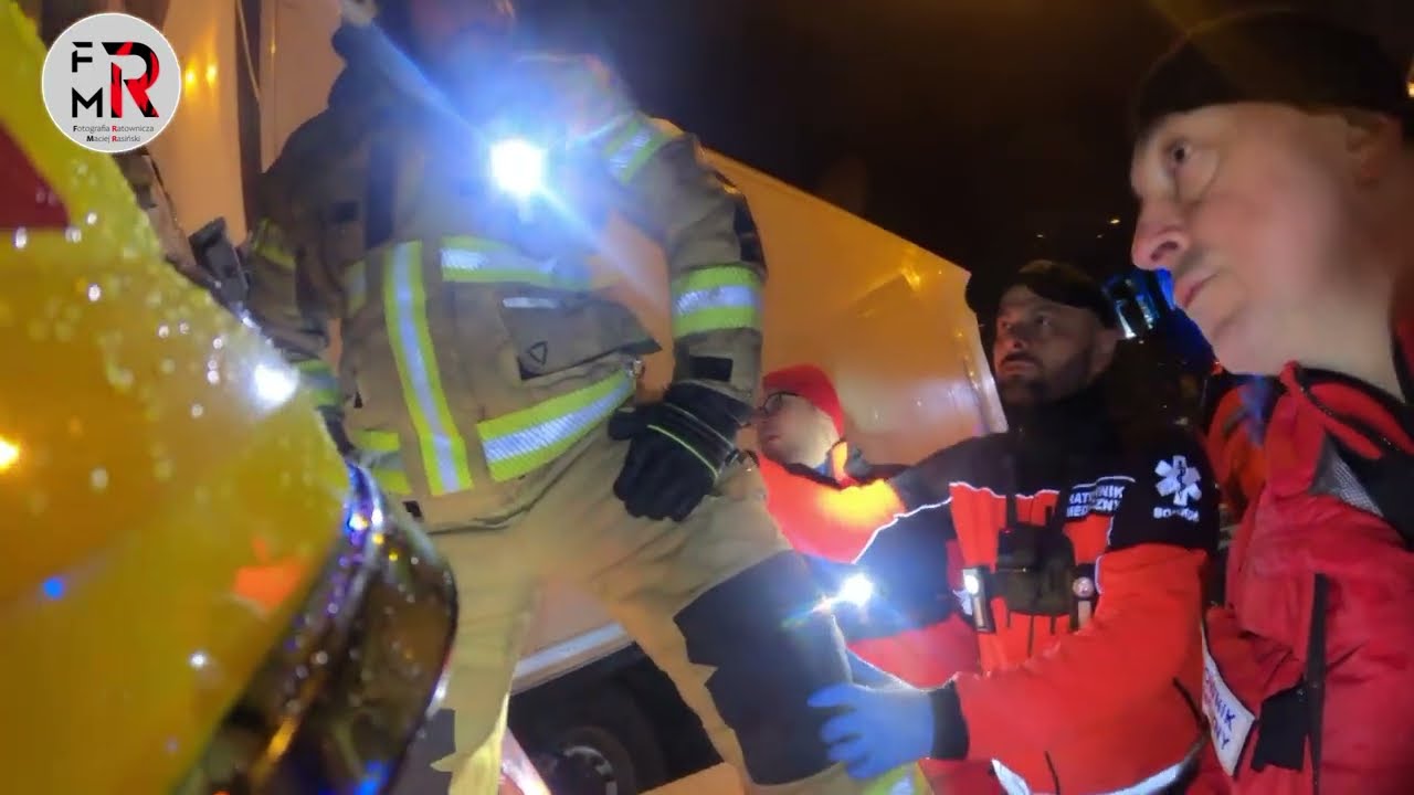 Wypadek dwóch tirów na A2, uwięziony kierowca w kabinie ciężarówki (CZYTAJ OPIS !!!)