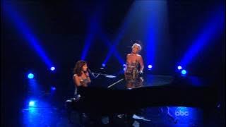 Sarah McLachlan & Pink - Angel (live @ American Music Awards) 2008 (aac5.1 720p).mkv