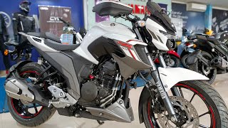 Yamaha FZS 250 BS6 | High Torque, Wide Rear Tyre, 2-Channel ABS, All-Digital Console