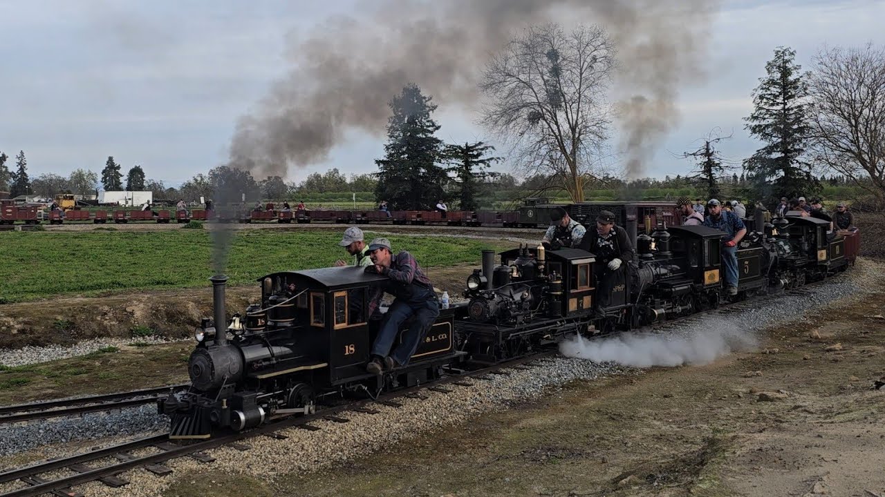 Giant Quadruple Header Train at Reedley Railfest 2025 - Hillcrest & Wahtoke Railroad