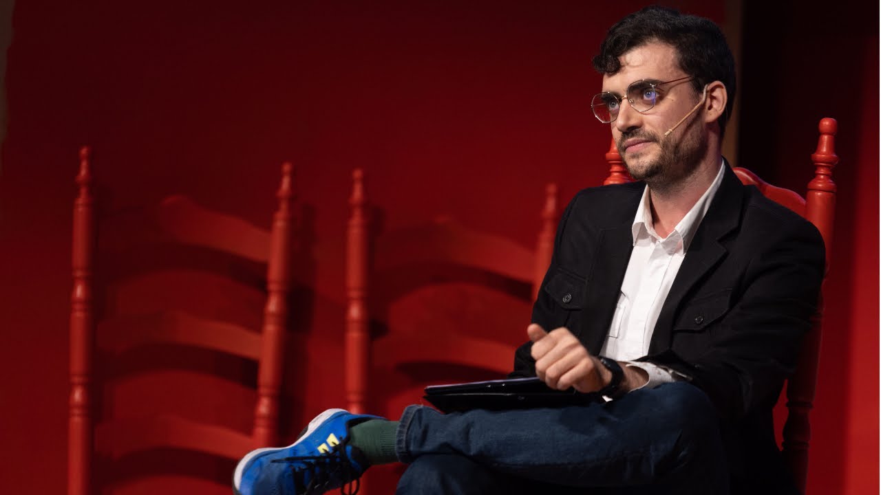 Ernesto Castro. Comer y cantar, cenar y escribir.