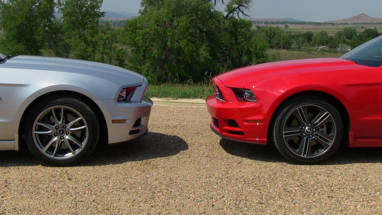 2013 Ford Mustang GT vs V6 Mustang 0-60 MPH Mile High Mashup Test - YouTube