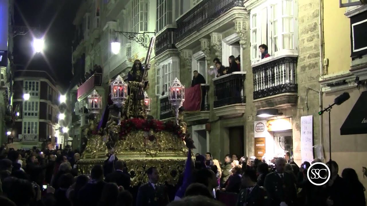 Nazareno - Jesús Nazareno por calle Ancha (La Saeta a piano) - Semana Santa de Cádiz 2013