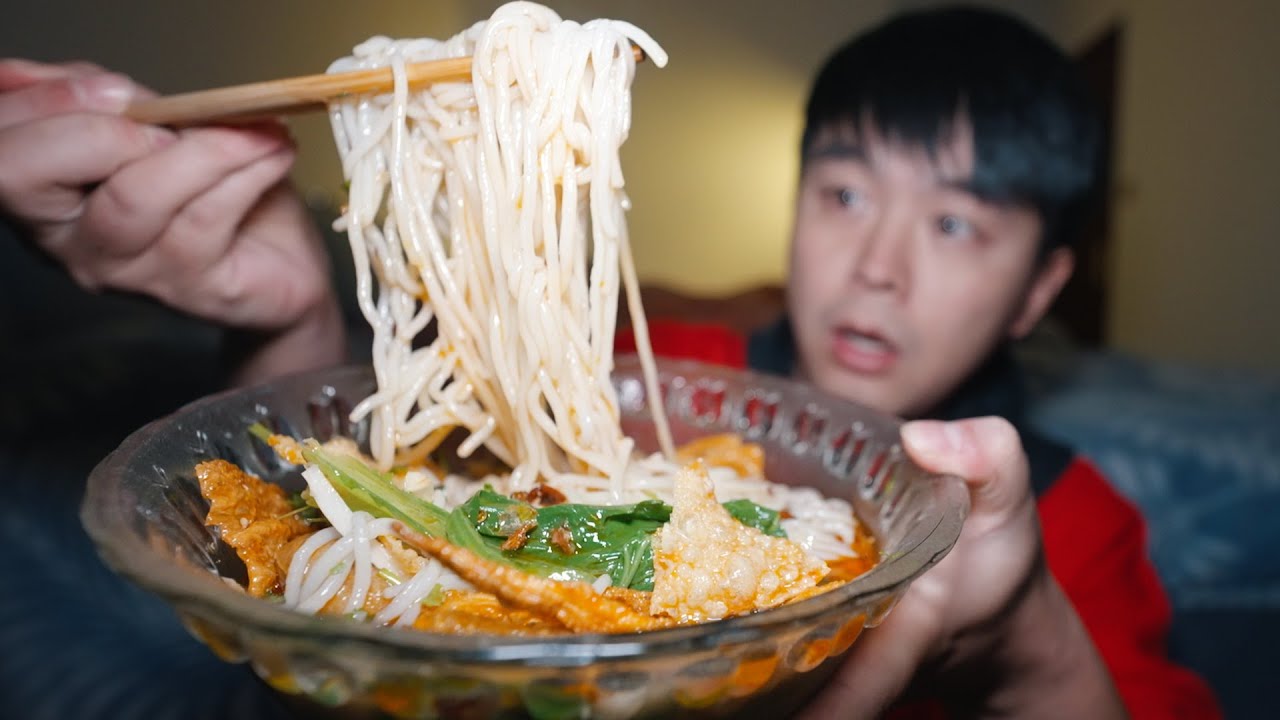 有什么事，是嗦一碗螺蛳粉解决不了的？