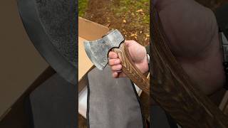 While I was on vacation, a new carving axe arrived!