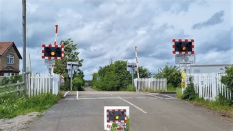 Clayfield Level Crossing, Worcestershire
