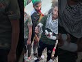 شرح كامل على قنابل مسيل الدموع ومشنج الاعصاب من قبل المتضاهرين الابطال في ثورة بغداد