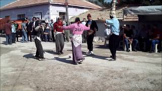 Kesik Çayır ~ Süpürgesi Yoncadan ~ Köy Düğünü Resimi