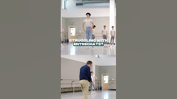 Here we are focusing on entrechat six. Change quickly and with precision with Peter Stark, Director✨