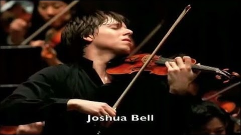 Joshua Bell plays in the Washington DC Metro