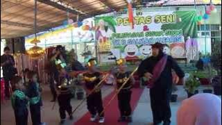 Upacara Adat Pelepasan Siswa Siswi TK Salman Al Farisi (20 Juni 2013)