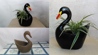 Using Cement And Old Towel To Make A Swan/Duck Pot For Planter At Home