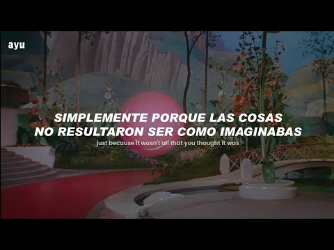 Arctic Monkeys - Old Yellow Bricks (Letra + Lyrics)