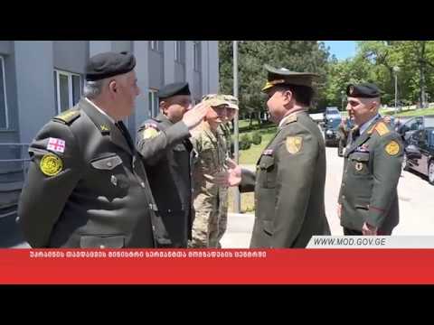 უკრაინის თავდაცვის მინისტრი სერჟანტთა მომზადების ცენტრში