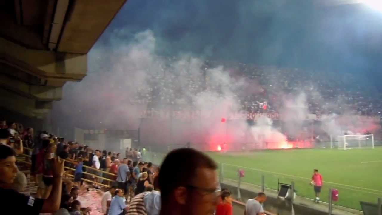 Salernitana Lazio agosto 2012 ultras curva sud Salerno spettacolare