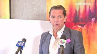 Celebrity Tony Buzbee discusses civil cases against former Texans QB Deshaun Watson Profile