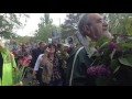 9 мая 2017, Одесса. Люди поют Катюшу на Аллее Славы