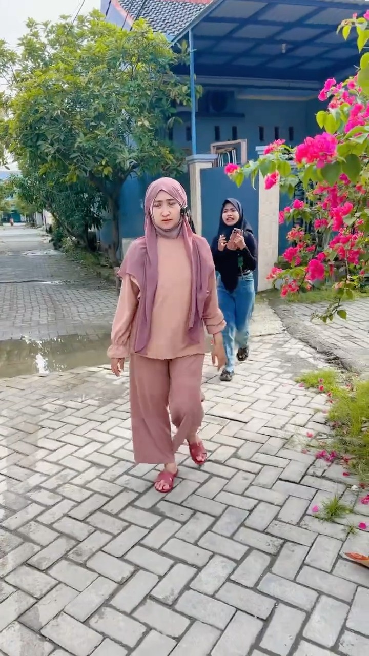 RAYA BIKIN TAKUT AJA DEH ?