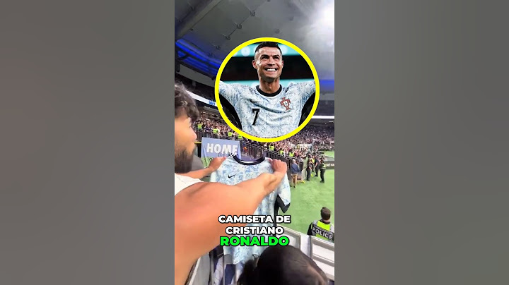 MESSI VE UNA CAMISETA DE CRISTIANO EN LA GRADA Y REACCIONA ASÍ 😱