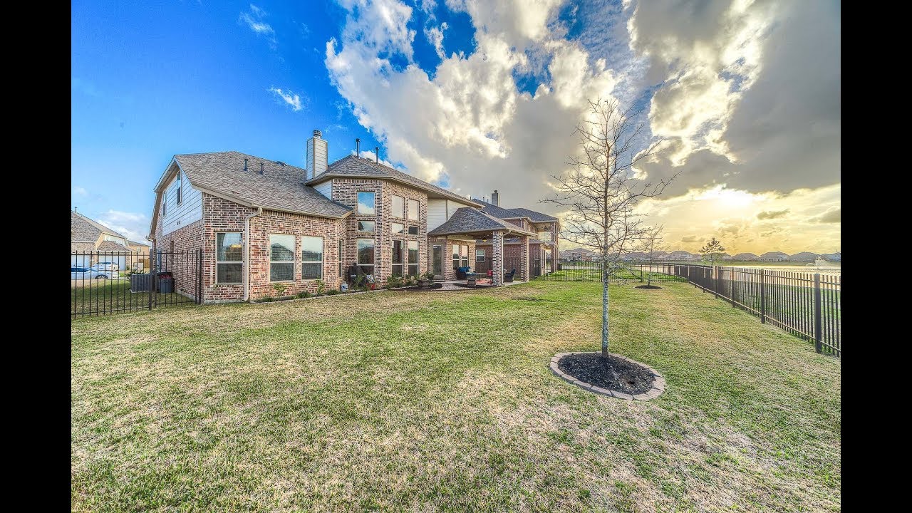 Home for Sale - 9826 Clear Diamond | Rosharon, TX 77583