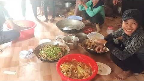 TIỆC LỄ ĐÍNH HÔN CON GÁI NGƯỜI M