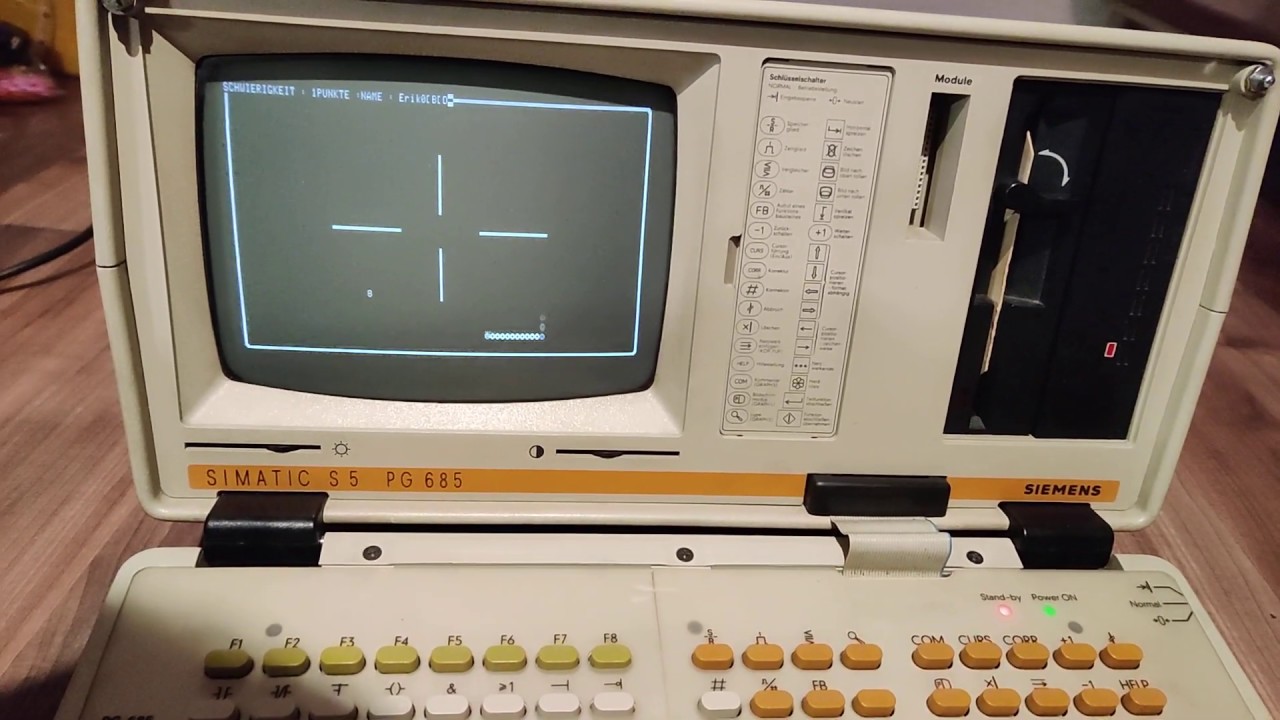 Playing Snake on a Siemens PG 685 - YouTube