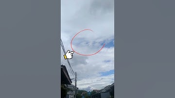 SEPASANG MATA SIAPAKAH INI ⁉️ (BENTUKAN AWAN ‼️) Fenomena, Langka #shorts #versiarrahman #arrahman
