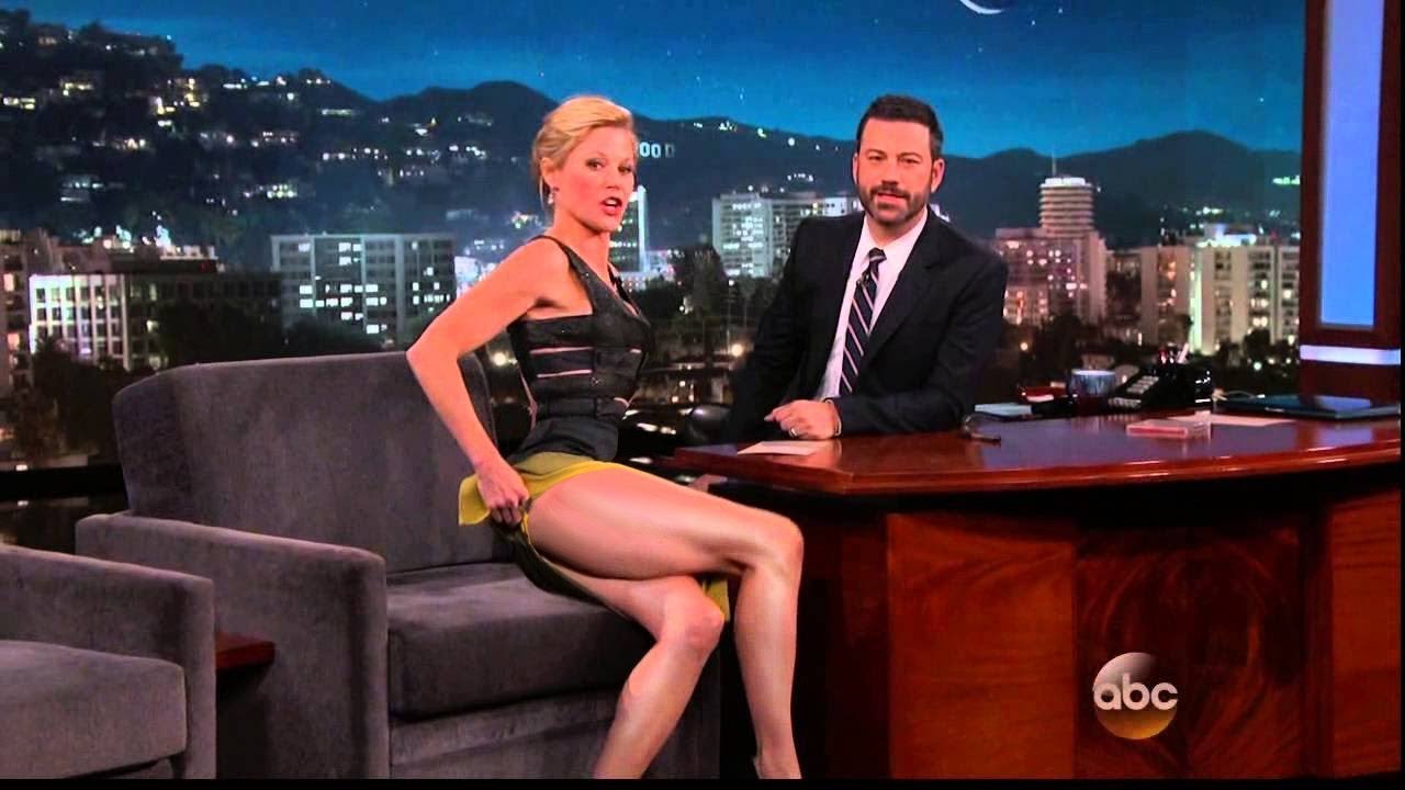 Julie Bowen - Return of the Hot Legs - YouTube.
