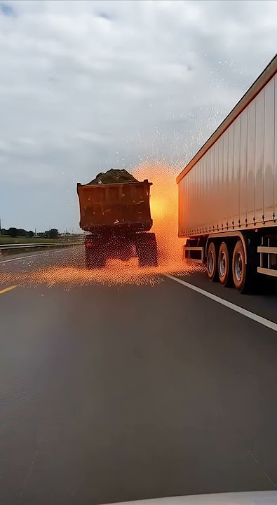 Highway Collision! Dump Truck and Box Truck Crash at High Speed