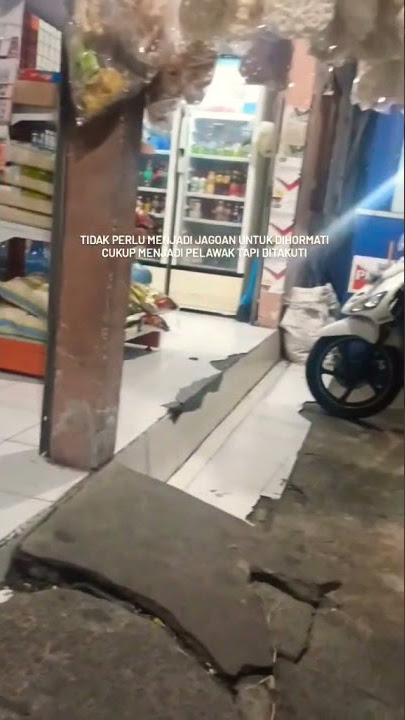 STORY WA// CAPTION. TIDAK PERLU MENJADI JAGOAN UNTUK DIHORMATI CUKUP MENJADI PELAWAK TAPI DITAKUTI .