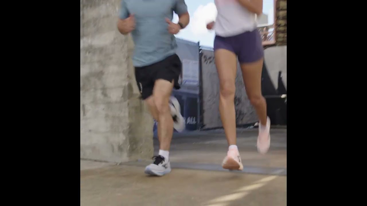 Preview of Brooks Ghost 18 Road-Running Shoes - Men's Video